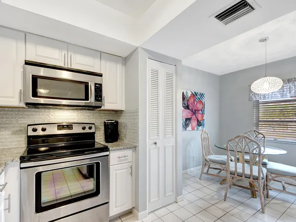 14797 Cumberland Drive #202 N, Delray Beach, FL 33446