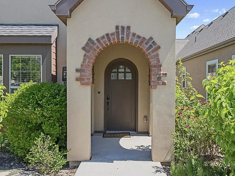 4943 W Black Twig Dr — Photo 2