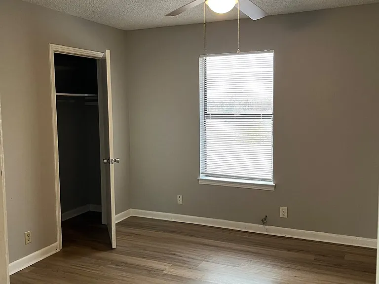 3010 Delaware Ave — Photo 12