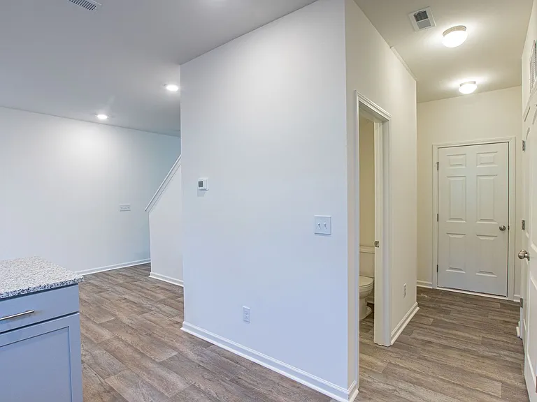 7030 Duncan Acres Dr — Photo 7