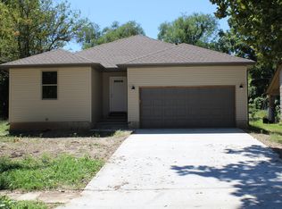 1200 W Thoman St, Springfield, MO 65803