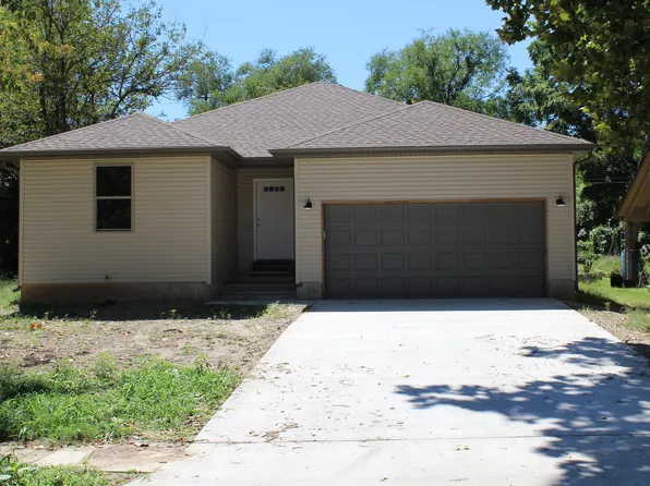 1200 W Thoman Street, Springfield, MO 65803