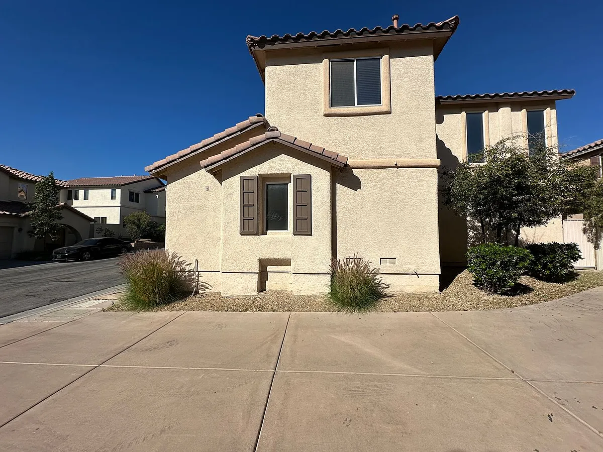 Building Photo - 10452 Mihela Ave