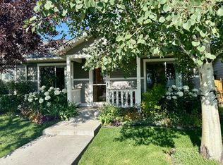 1079 Cottonwood Rd, Bozeman, MT 59718