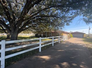 13230 Peters Rd, Hempstead, TX 77445