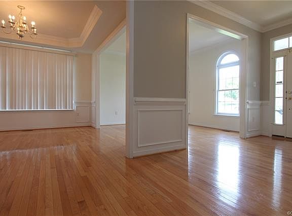 4th image of 12045 Ivy Hollow Ct