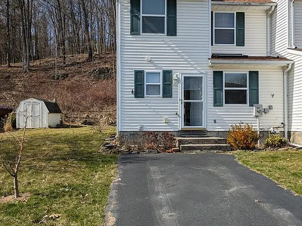 83 Red Maple Rd, Saugerties, NY 12477