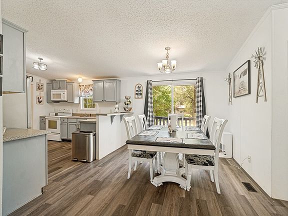 5th image of 104 Arunda Ct