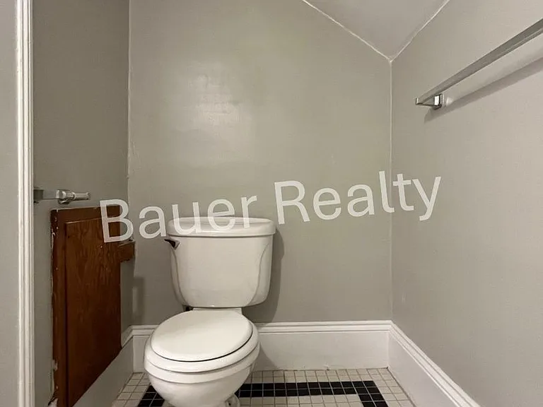 330 Dorchester St — Photo 19