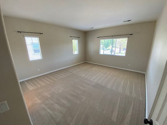 3rd image of 9340 Alderwood Dr