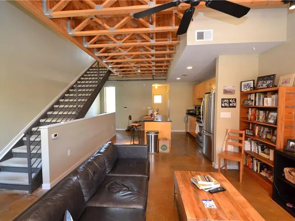 1601 E 5th St APT 207, Austin, TX 78702