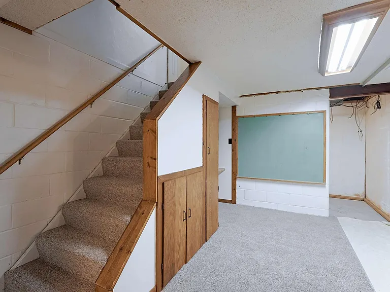 940 S 48th St — Photo 23