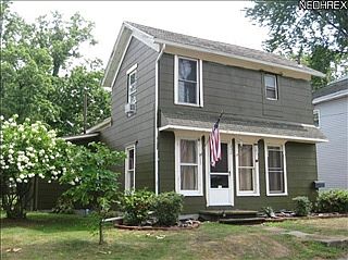 1st image of 232 Rockwell St