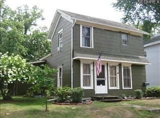 232 Rockwell St, Conneaut, OH 44030