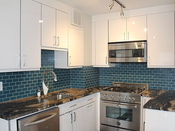 3rd image of 77 E 12th St #16EF