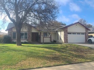 775 Redwood Ln, Lemoore, CA 93245