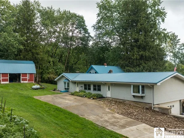 8126 Bear Lake Rd, Stockton, NY 14784