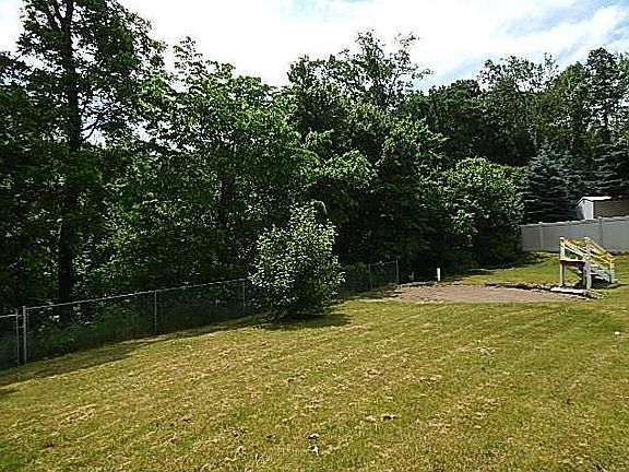 3rd image of 624 Harvester Dr