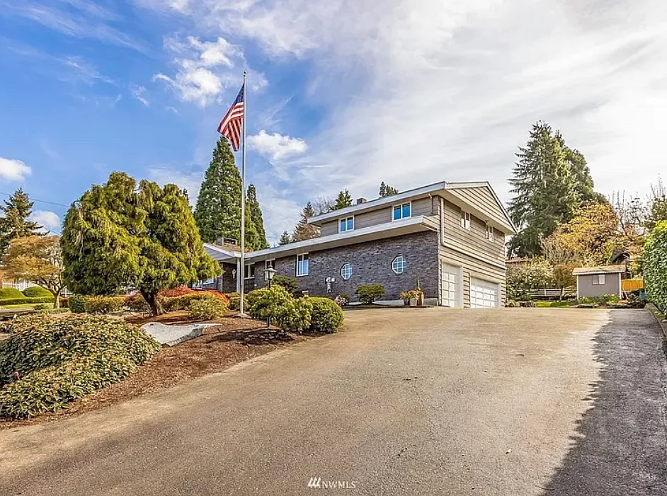 5 bed, 3980 sqft, $5,500 — Photo 3