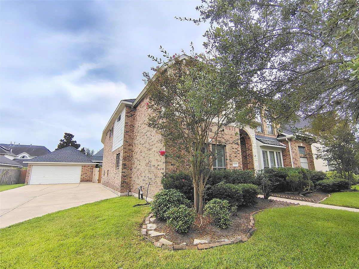 Building Photo - 5606 Grandwood Ln