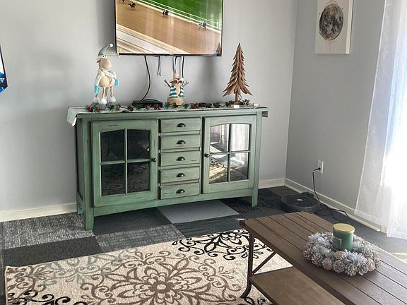 3rd image of 907 Palm Springs Blvd #0