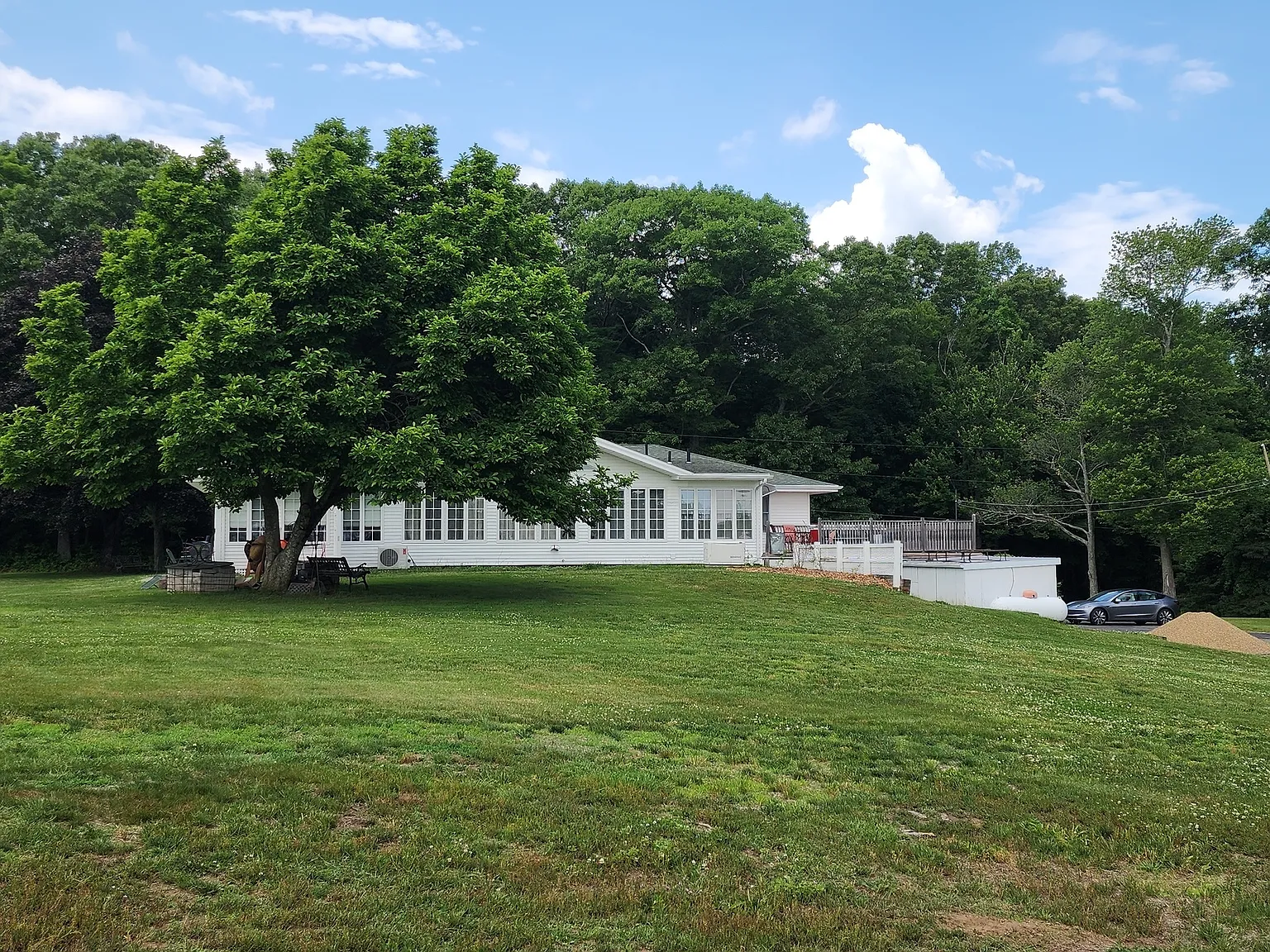 3 bed, 2.5 bath, 2470 sqft, $3,500 — Photo 3