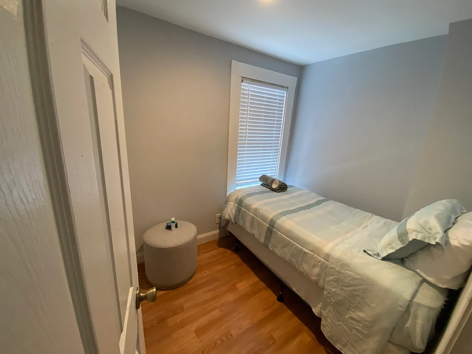 906 E Preston St — Photo 2