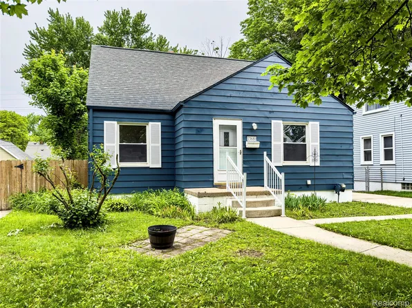 13680 Borgman St, Oak Park, MI 48237