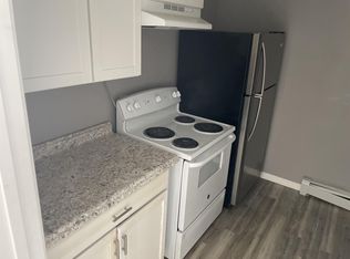 57 Lewiston St APT 3, Mechanic Falls, ME 04256