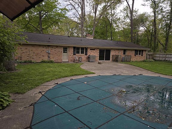 2nd image of 54519 Whispering Oak Dr