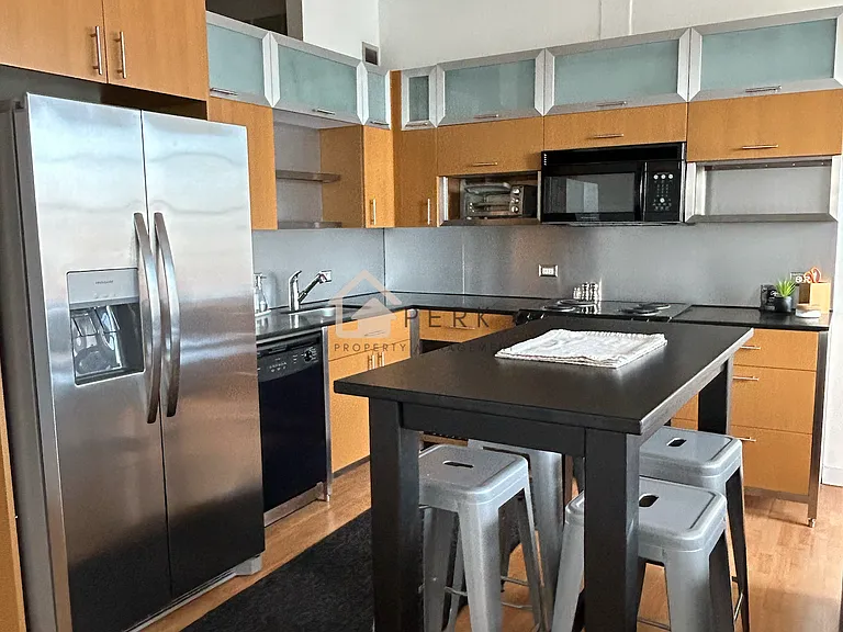 1120 Cliff Ave #503 — Photo 6