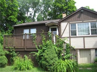 402 Hampton Rd, Chaplin, CT 06235