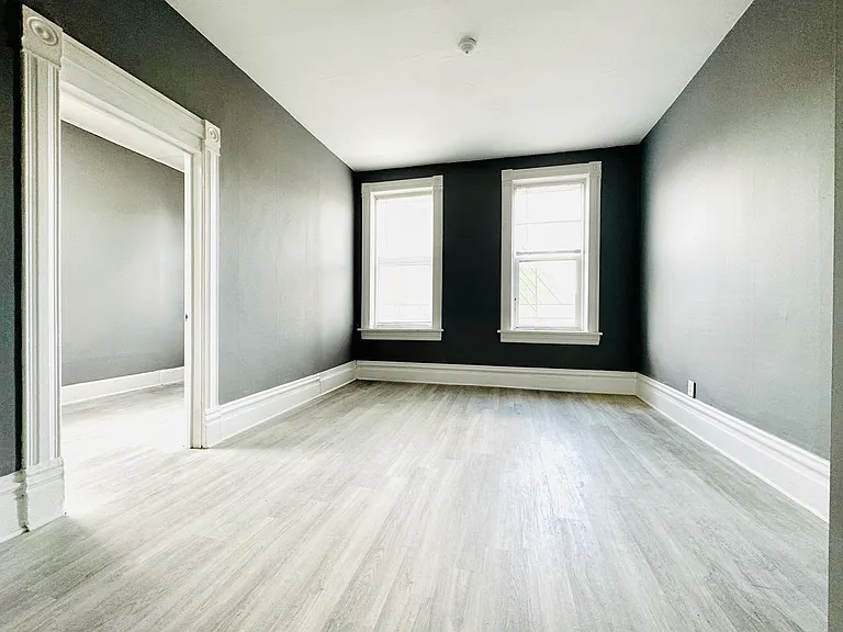 3247 S May St #2R — Photo 3