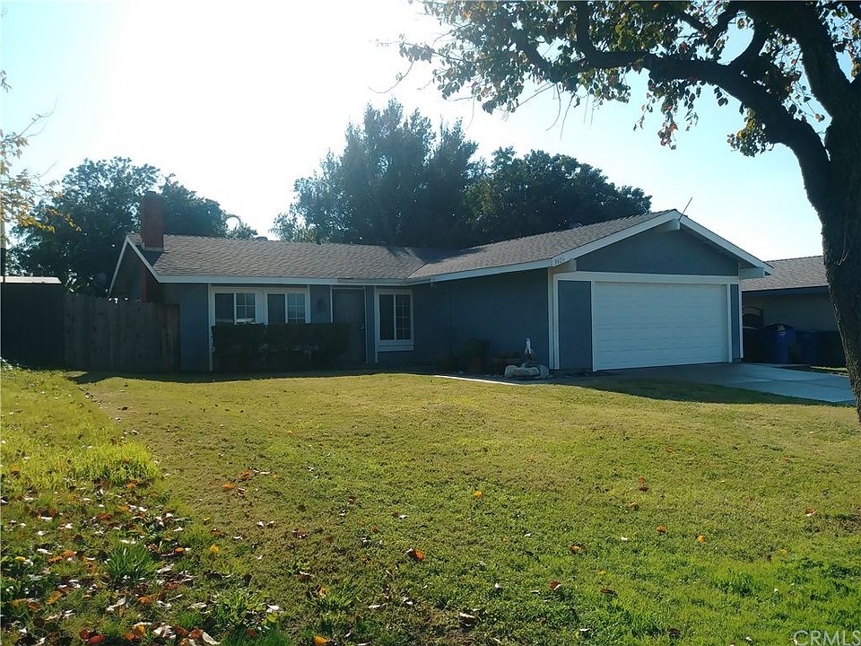 1st image of 3026 E Saint Andrews Dr