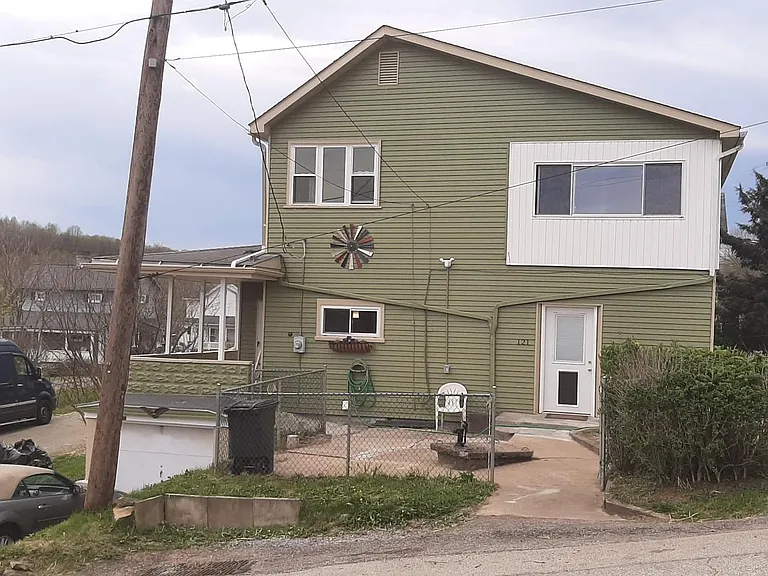 121 McKenna Ln — Photo 2