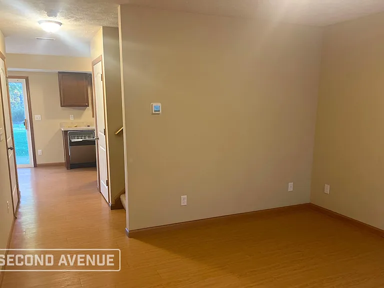 440 Station 44 Pl — Photo 2