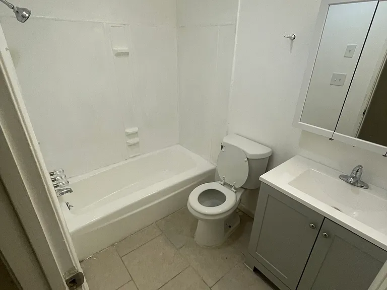 13243 Davenport St #2 — Photo 13