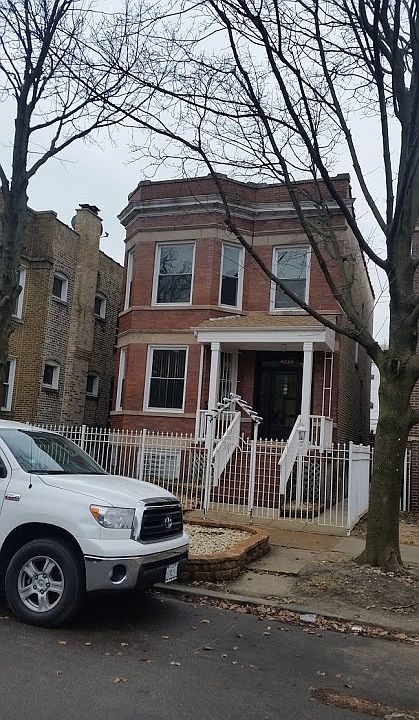 1st image of 2443 W Eastwood Ave