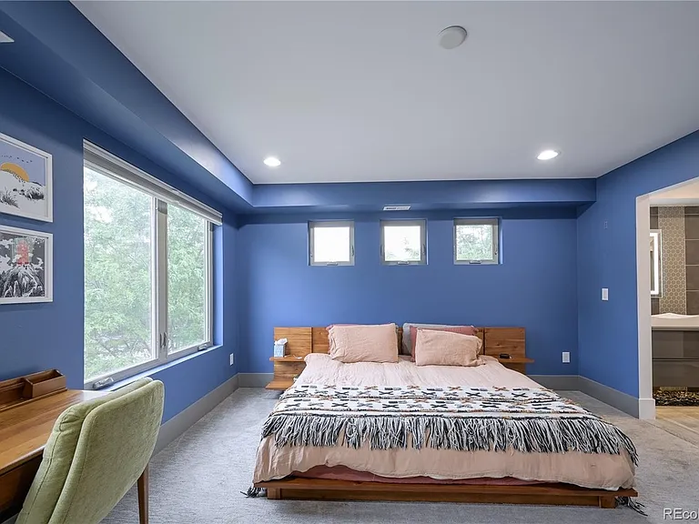 2070 N High St — Photo 16