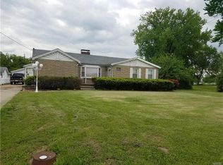 3510 Falling Springs Rd, Cahokia, IL 62206