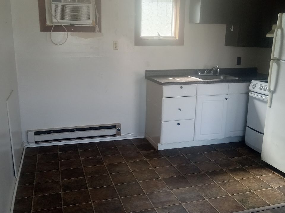 1st image of 1950 N Illinois Ave #6