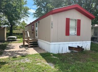 2029 W 3rd St, Newton, KS 67114