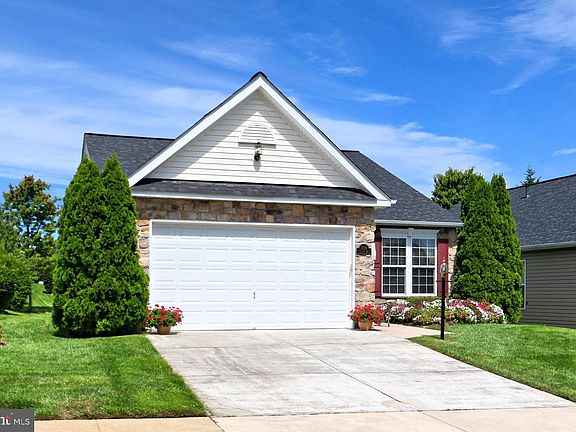 2nd image of 3729 Equinox Way