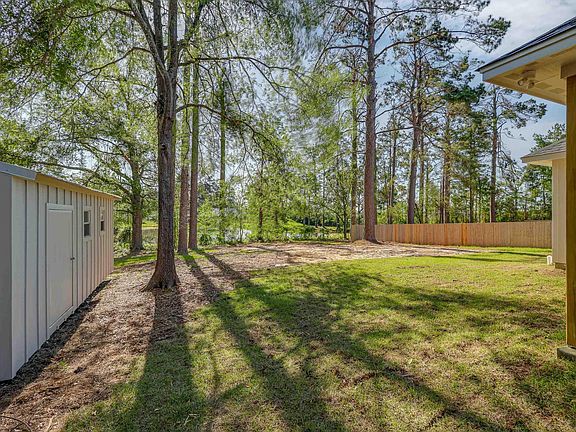 2nd image of 195 Sylvan Lakes Dr