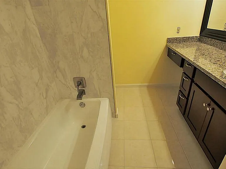 15312 Gorham Dr — Photo 16