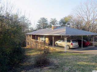 425 Sharon Dr, Pigeon Forge, TN 37863