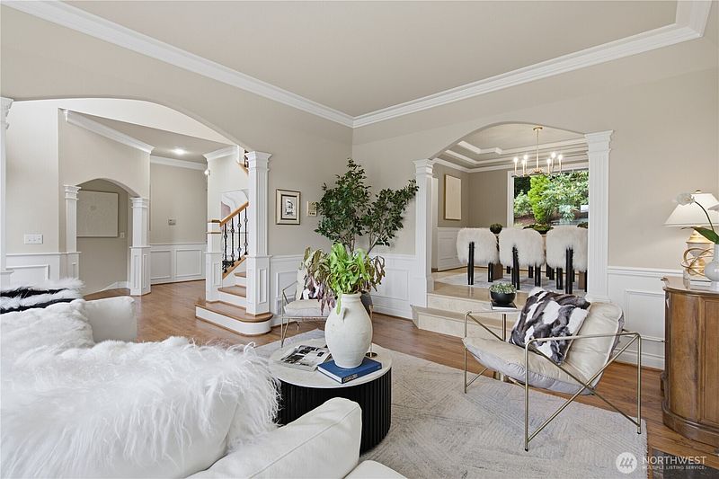 5th image of 15430 SE 67th Pl