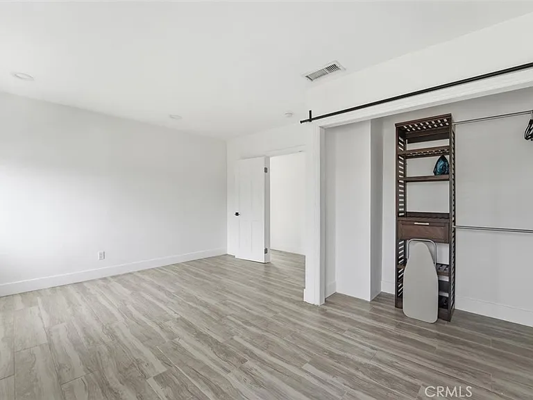 709 Warren Ln — Photo 14