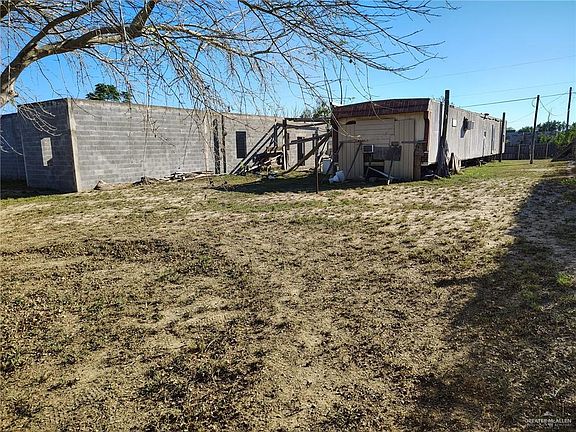 2nd image of 2510 Venecia Dr