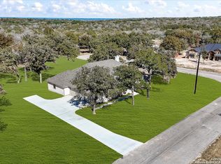 157 Hondo Vista, La Vernia, TX 78121